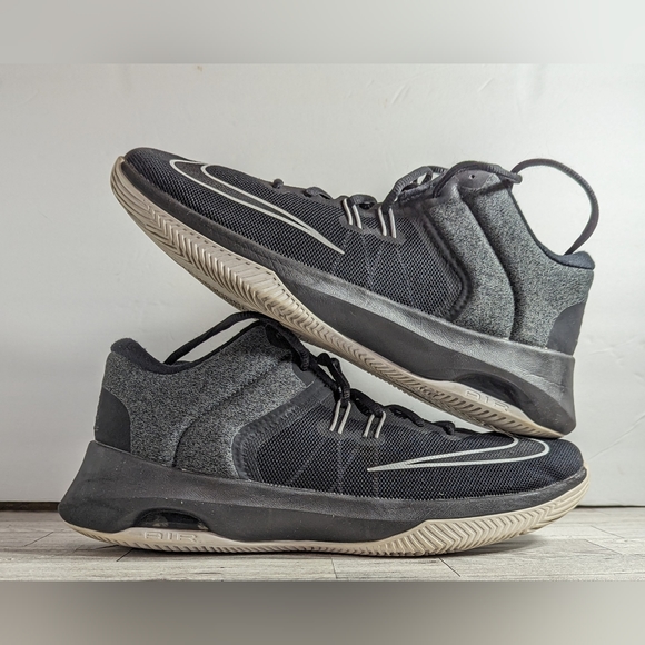 Nike Air Versatile 2 - Picture 8 of 8